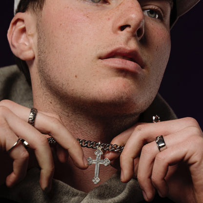 Gothic Crosshair Chain